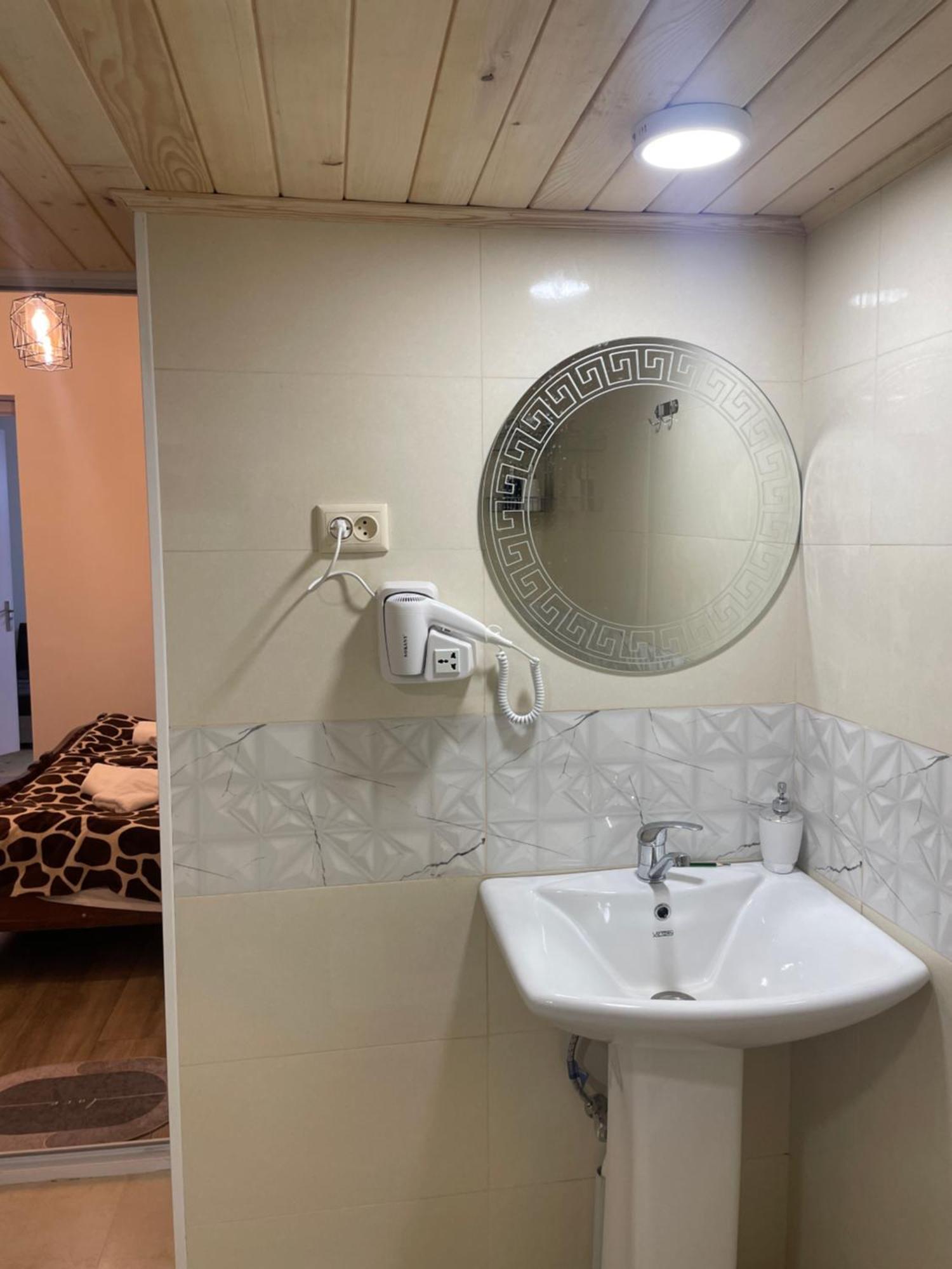Mamuka Chartolani Guesthouse Mestia Esterno foto