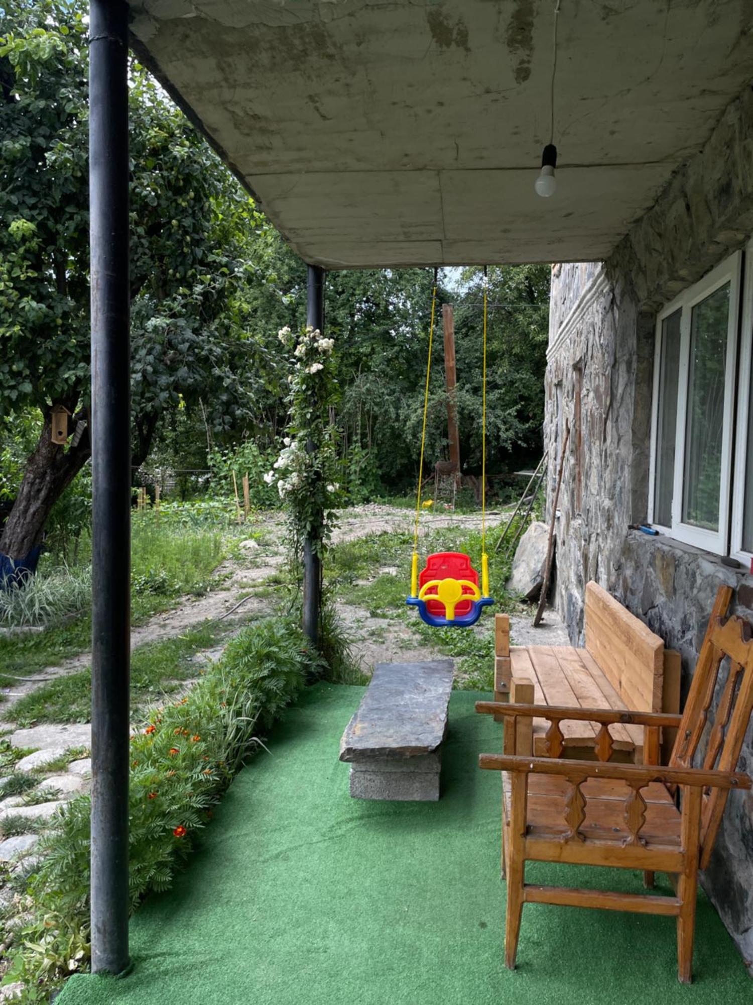 Mamuka Chartolani Guesthouse Mestia Esterno foto